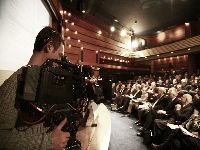 images/inbrov/_thb_B tournage dans l'auditorium de la maison du barreau.jpg